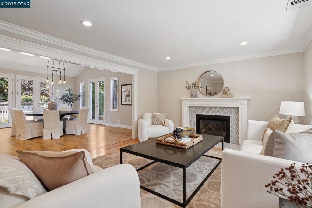 BURTON VALLEY - Residential