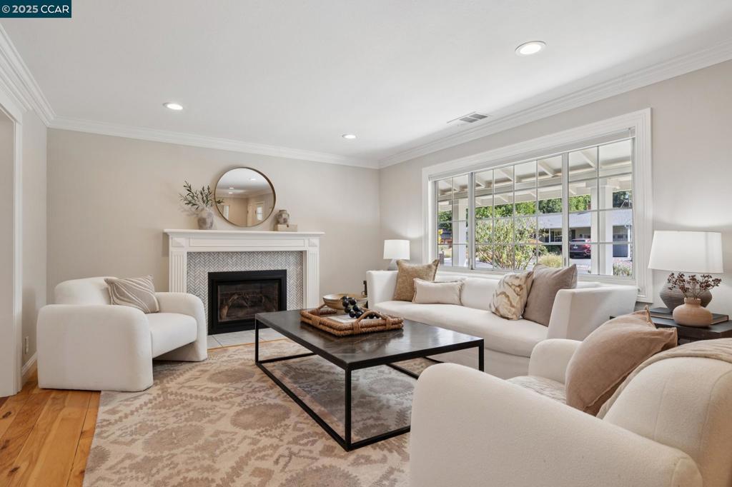 BURTON VALLEY - Residential