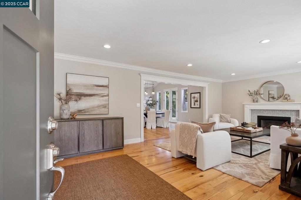 BURTON VALLEY - Residential