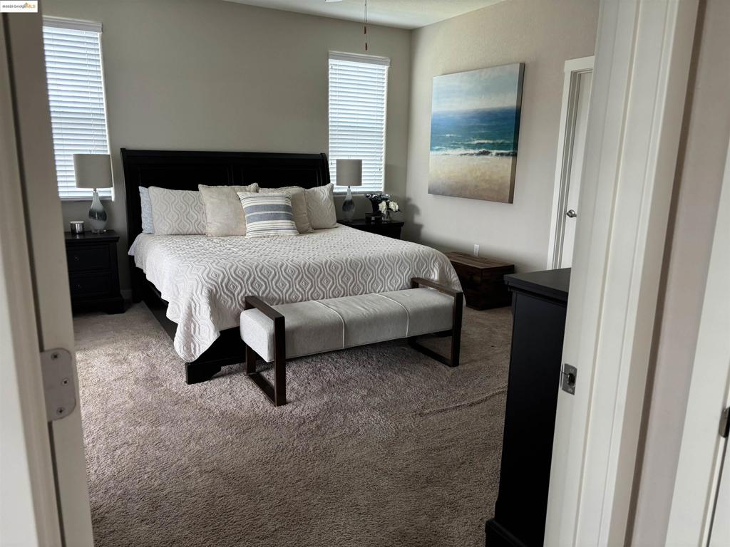 SUMMIT - Residential