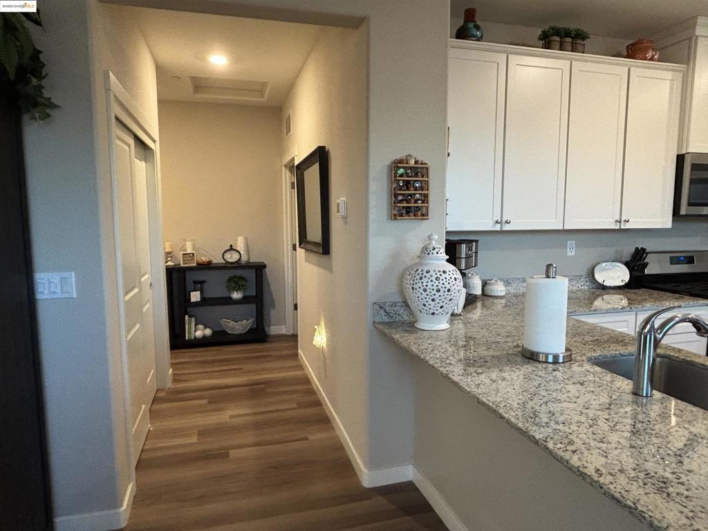 SUMMIT - Residential