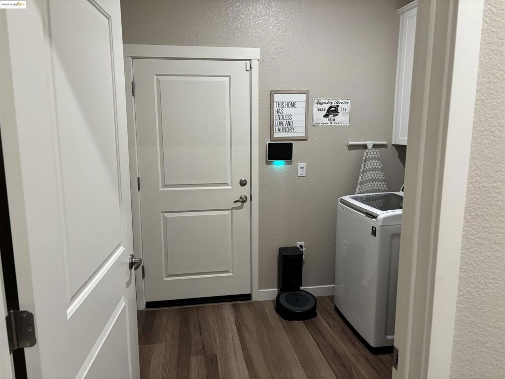 SUMMIT - Residential