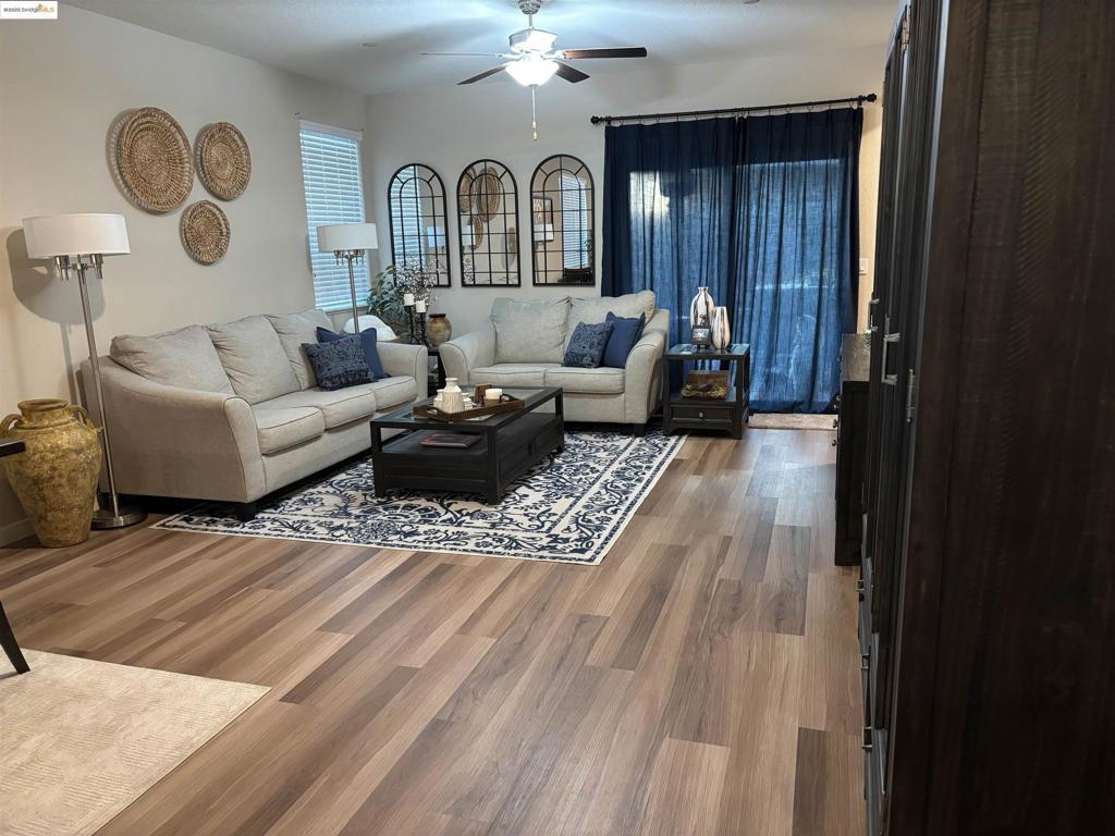 SUMMIT - Residential