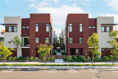 Property photo of 167 waypoint, tustin, ca 92782