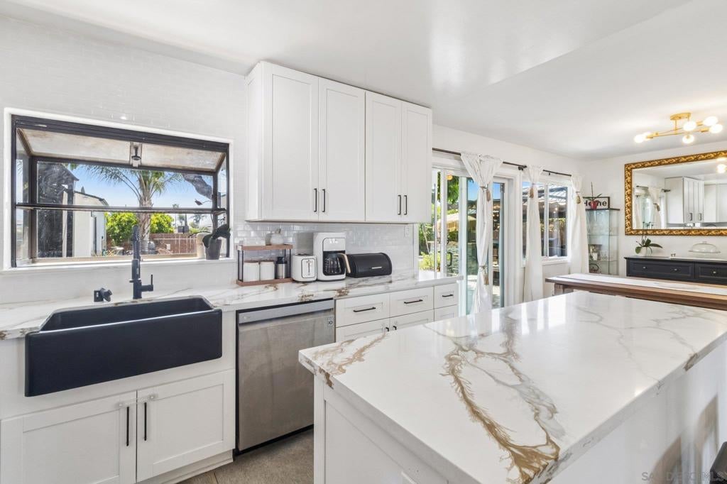 9239 Bellagio Rd