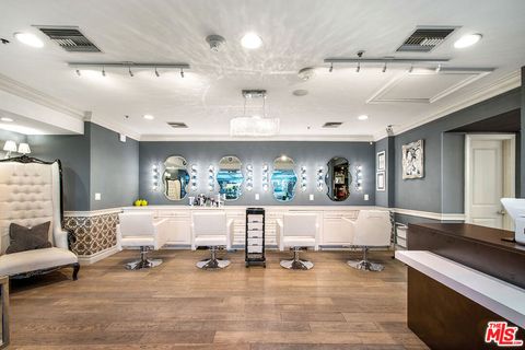 Photo of 421 N Rodeo Drive #P1-A4, Beverly Hills, CA 90210 (MLS # 25613429)