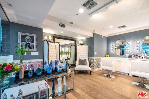 Photo of 421 N Rodeo Drive #P1-A4, Beverly Hills, CA 90210 (MLS # 25613429) Photo of 421 N Rodeo Drive #P1-A4, Beverly Hills, CA 90210 (MLS # 25613429)