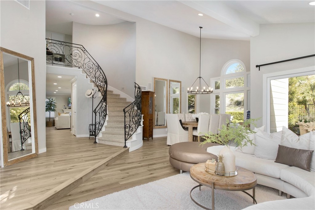 6 Eastridge
