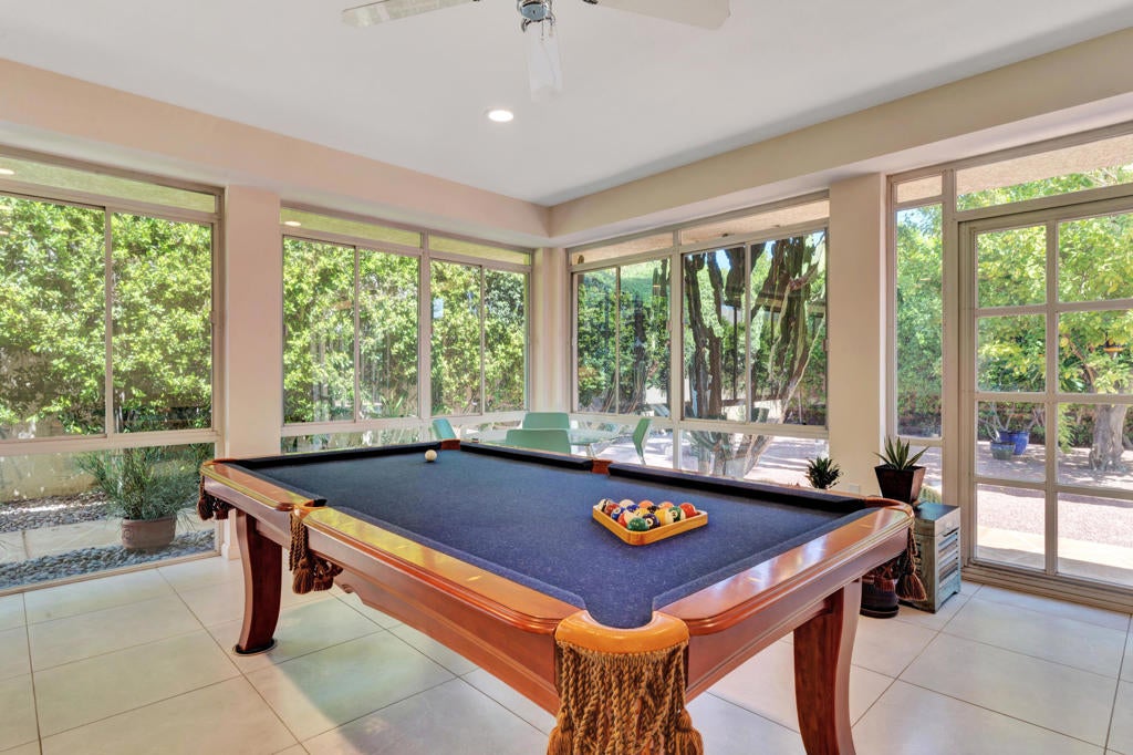 47 Mission Palms Drive E