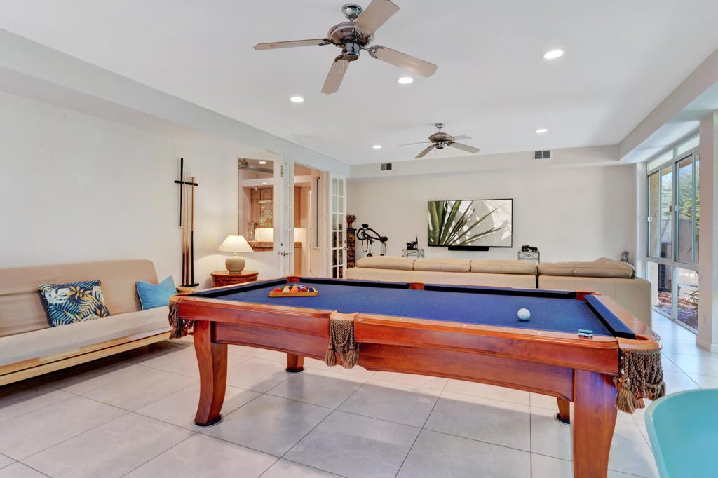 47 Mission Palms Drive E