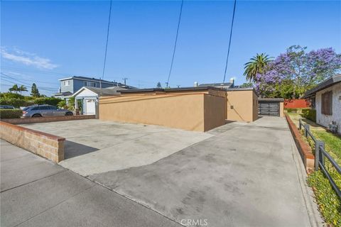Photo of 217 S Aviation, Manhattan Beach, CA 90266 (MLS # SB26079043)