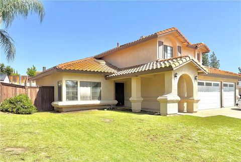 Photo of 25504 Birchtree Dr, Murrieta, CA 92563 (MLS # SW26078663)