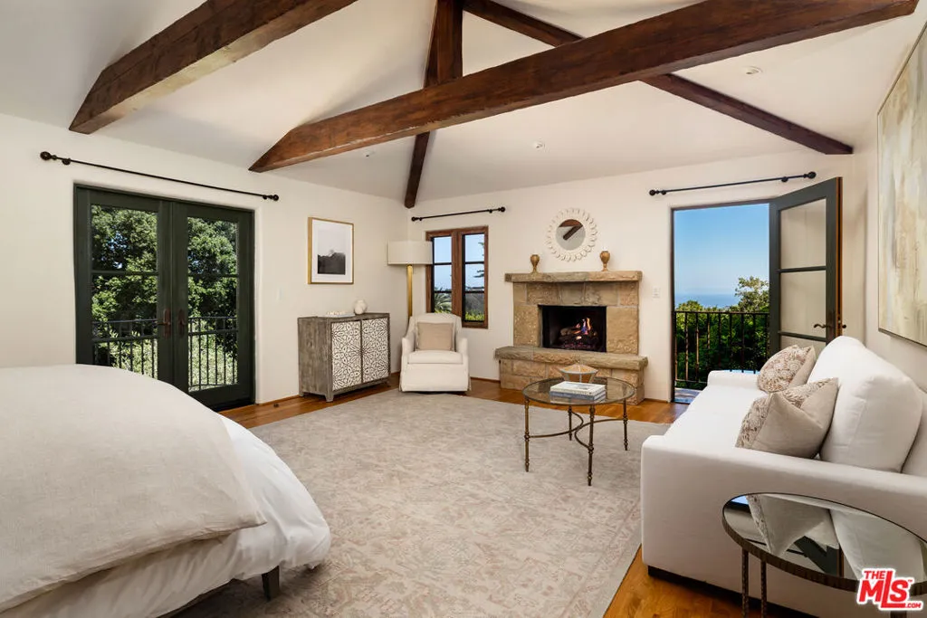 Montecito, California 93108, United States, 5 Bedrooms Bedrooms, ,6 BathroomsBathrooms,Residential,Active,172569