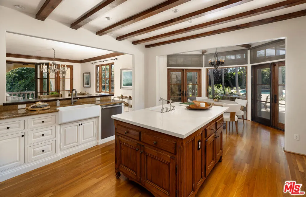 Montecito, California 93108, United States, 5 Bedrooms Bedrooms, ,6 BathroomsBathrooms,Residential,Active,172569