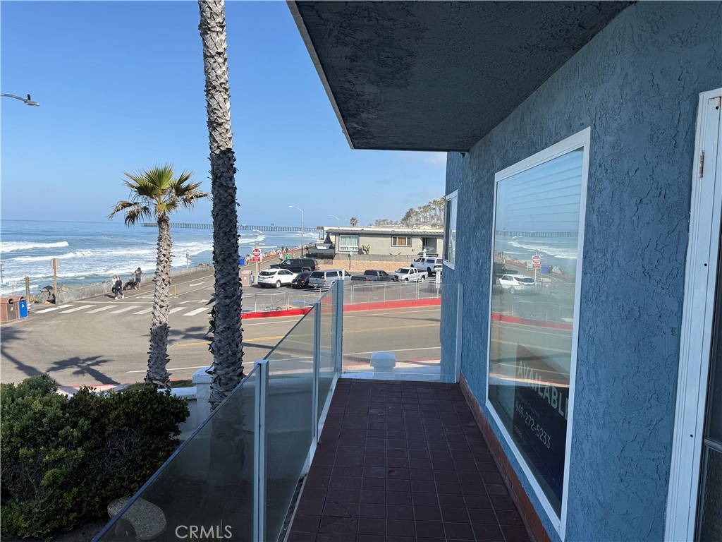 803 N Pacific Street 4
