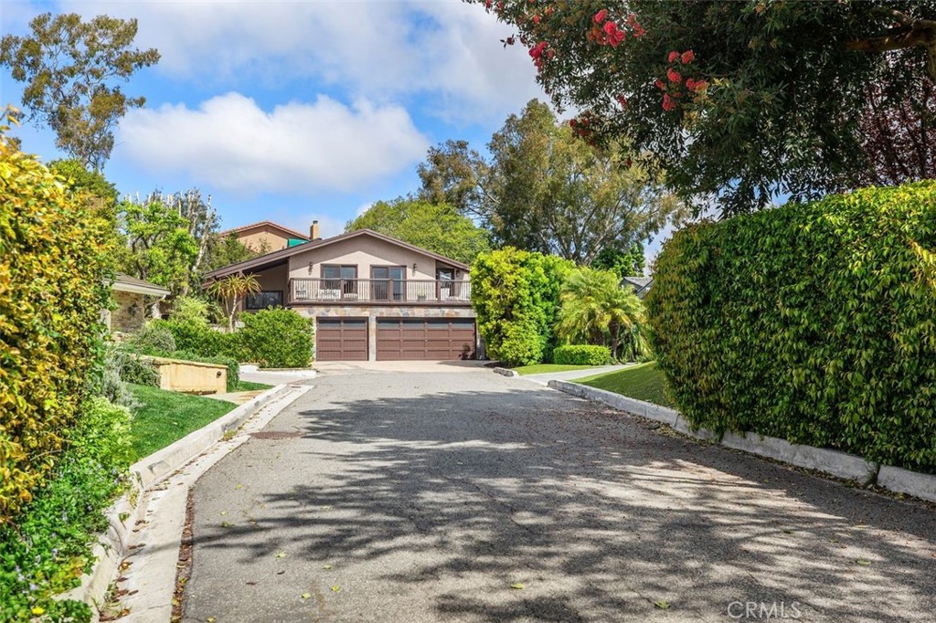24175 Paseo Del Campo