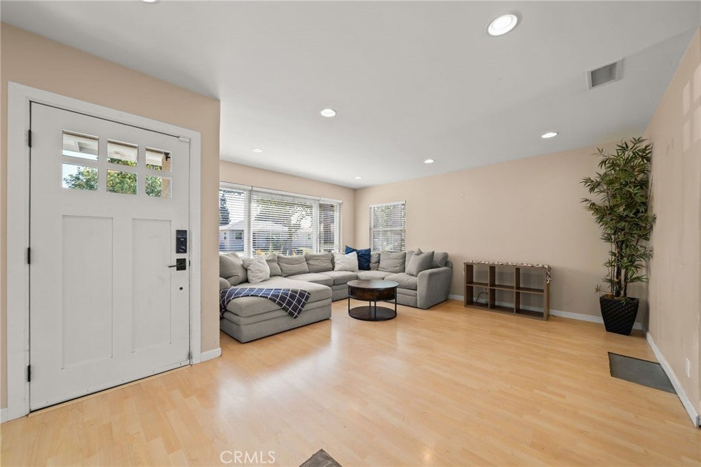 5703 Briercrest