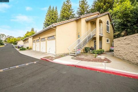 Photo of 1407 Forest Run, Hercules, CA 94547 (MLS # 41103642)
