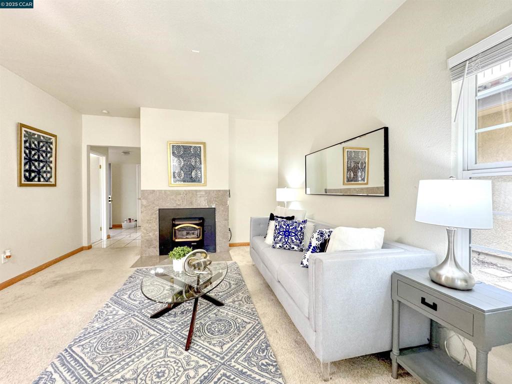 1407 Forest Run