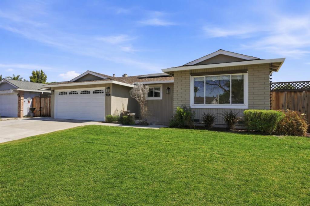 5711 Hillbright Circle