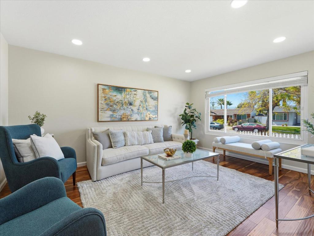 5711 Hillbright Circle