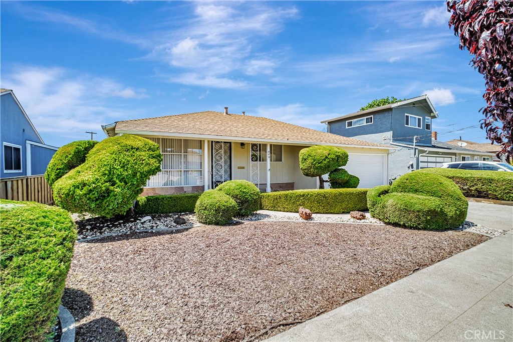 849 Serra Drive
