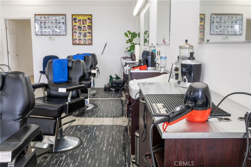 1591 Whittier Boulevard