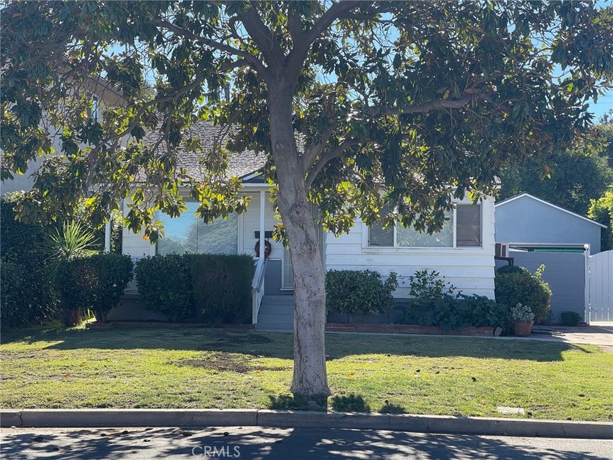 Developers and Visionaries — Rare Opportunity South of Ventura Blvd!
This 7,094 sq. ft. flat, buildable lot offers exceptional potential in one of the most desirable pockets south of the Boulevard. Approved parameters allow for a future 3,193 sq ft home with a detached garage (or a 2,993 sq ft home with a 400 sq. ft. attached garage), plus the ability to add a 1,250 sq ft ADU with no garage requirement. A prime canvas for a luxury residence, multi-generational living, or income-producing design.
Buyer to verify all information.