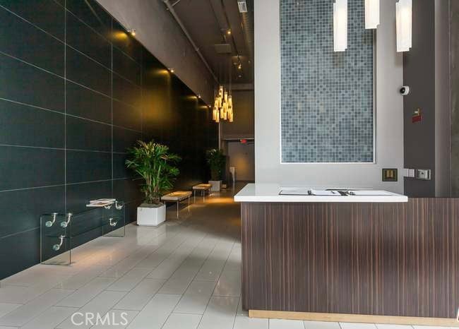 645 W 9th Street 436