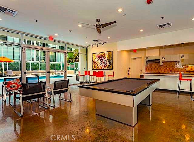 645 W 9th Street 436
