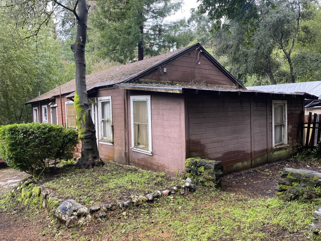 Located in a sweet neighborhood with a quiet country feel near the San Lorenzo River. This property is within close proximity to La Placa Bakery and all the goodness of downtown Ben Lomond. Lots of potential to be seen in this renovator's special. First time on the market in over 50 years. Come join us at our upcoming Open House.