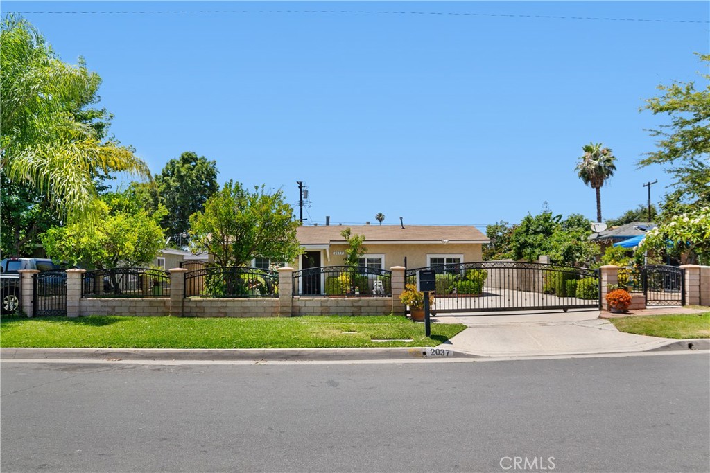 2037 Park Rose Avenue