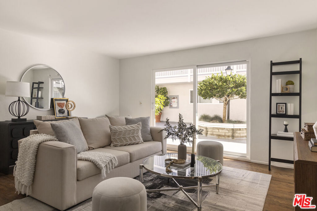 2411 Prospect Avenue 112