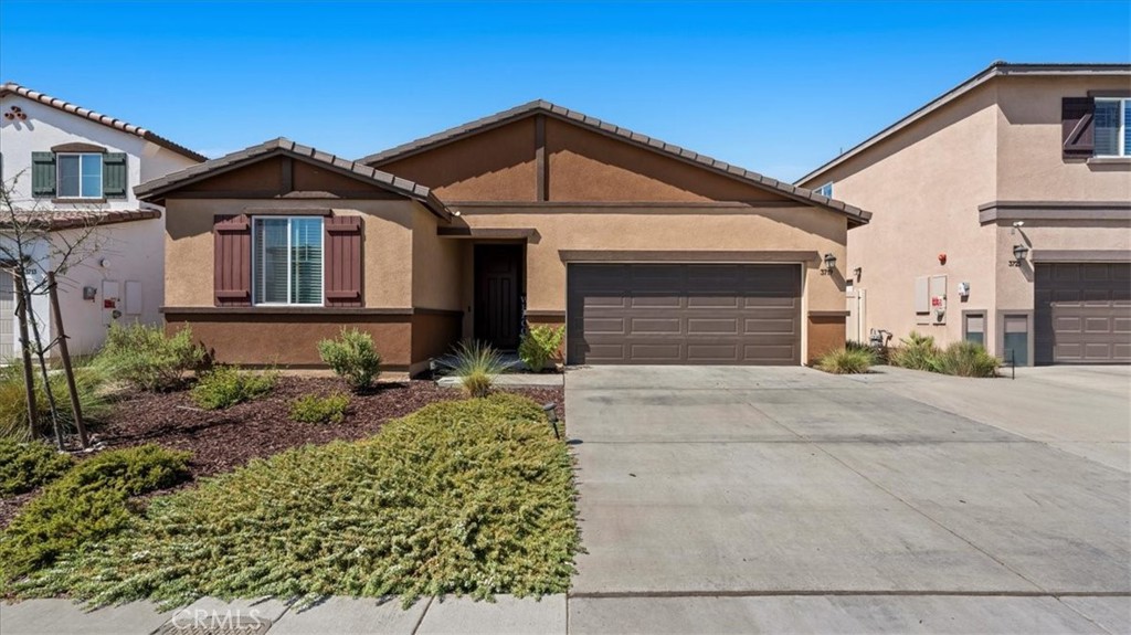 3719 W Vinas Lane