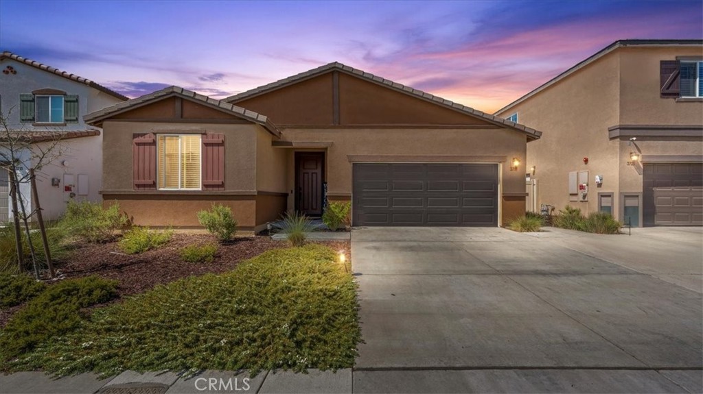 Welcome to this beautifully maintained 3-bedroom, 2-bathroom, PLUS a DEN (which can be used as a 4th bedroom) with shutters and blinds throughout and PAID SOLAR, home built in 2021, located in the desirable Verdemont community of North San Bernardino! Offering approximately 1,997 sq. ft. of living space, and also includes a water softener on a 5,000 sq. ft. lot, this single-family residence combines modern comfort with a convenient location. Step inside to a bright open floor plan with spacious living and dining areas, perfect for entertaining. The kitchen features ample cabinetry, modern countertops, and stainless-steel appliances, opening to the family room for seamless gatherings. The primary suite offers a walk-in closet.
Enjoy a low-maintenance backyard with custom stamped concrete, ideal for weekend BBQs or relaxing evenings. This home includes energy-efficient features, dual-pane windows, and a two-car garage. Located just minutes from parks, schools, shopping, and freeway access, this property is perfect for commuters, very close to CSUSB.
?? Don’t miss this opportunity to own a newer home in a prime location—schedule your private tour today!
