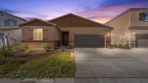 Photo of 3719 W Vinas Lane, San Bernardino, CA 92407 (MLS # HD25174544)