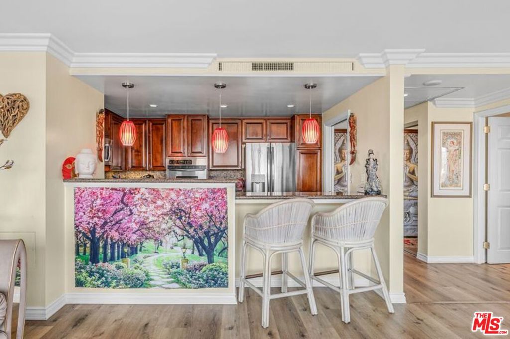 2170 Century Park East 910
