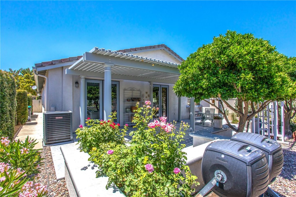 Four Seasons Beaumont - Residential