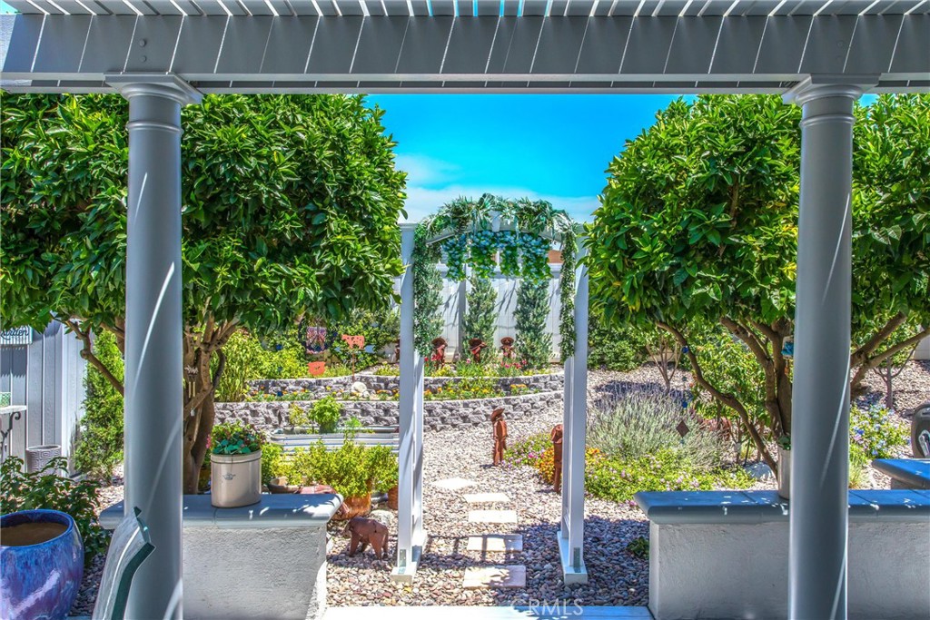 Four Seasons Beaumont - Residential