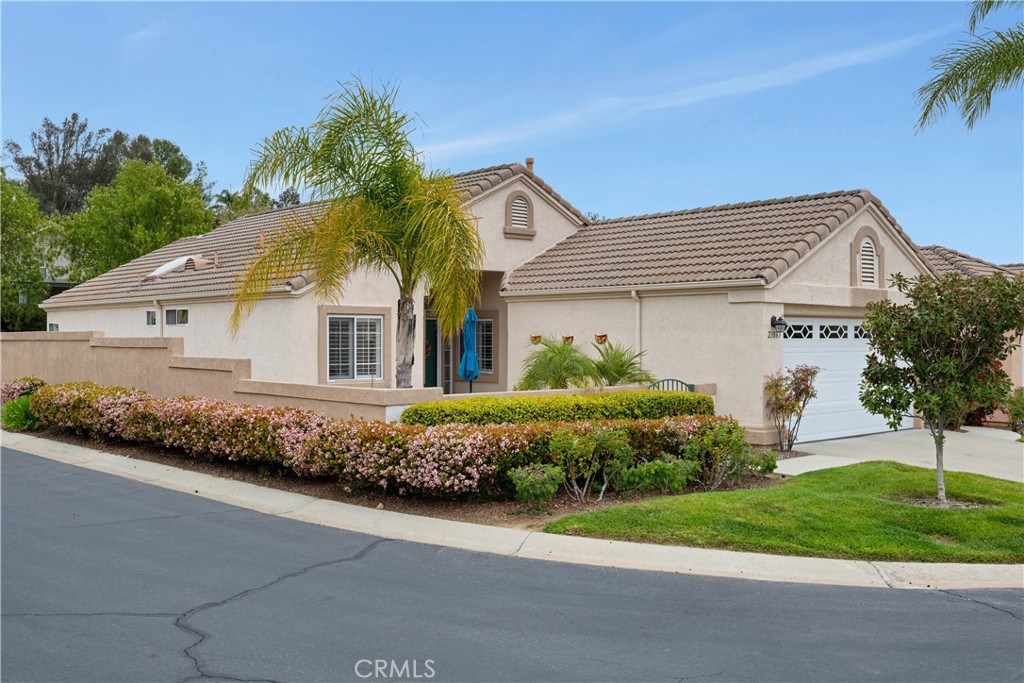 23863 Via Pamilla