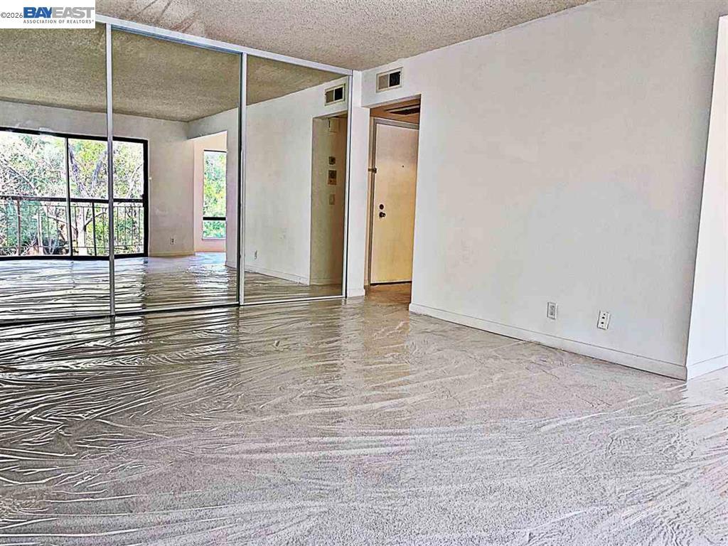 430 430 N Civic Dr 208