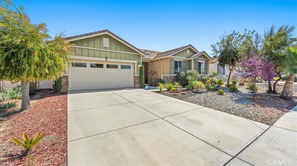 Photo of 30252 Bristol Gate Ln, Menifee, CA 92584 (MLS # TR26058352)