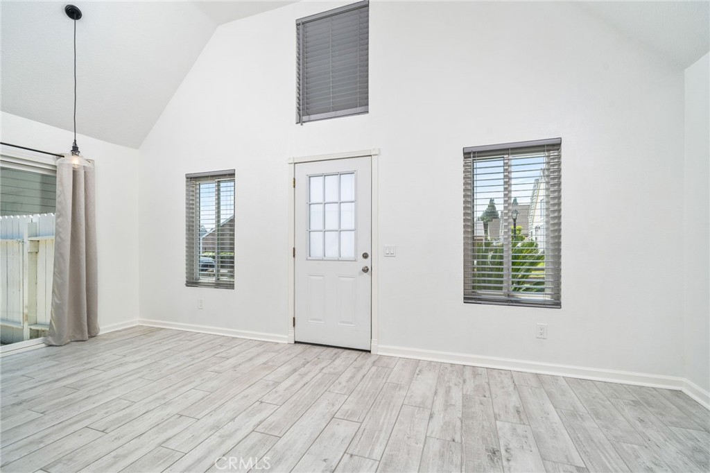 14606 Woodland Drive 10