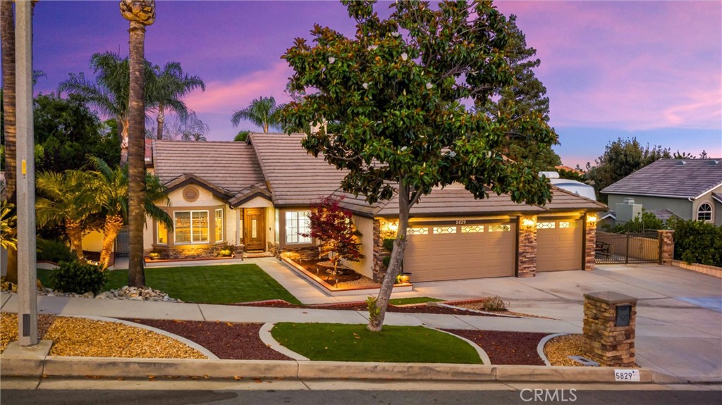 5829 Zapata Place