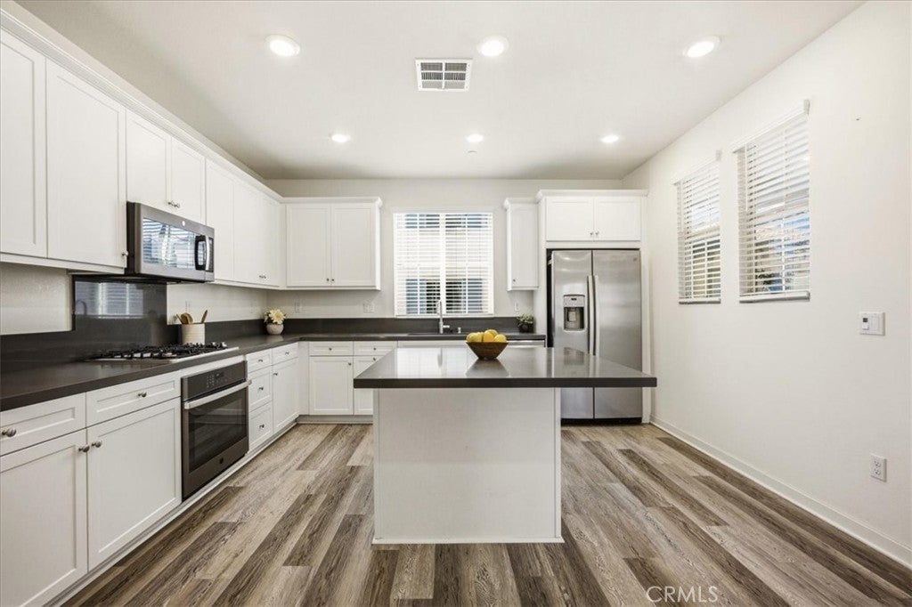 2291 Peach Court, Upland CA 91786