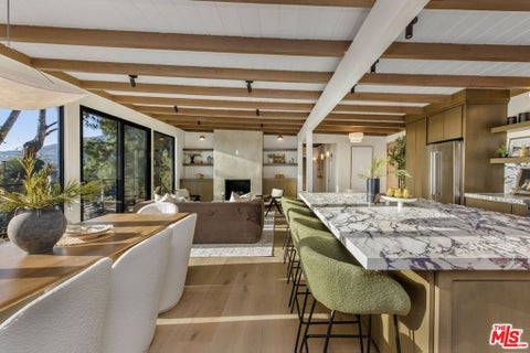 Photo of 645 Luton Drive, Glendale, CA 91206 (MLS # 26871341)