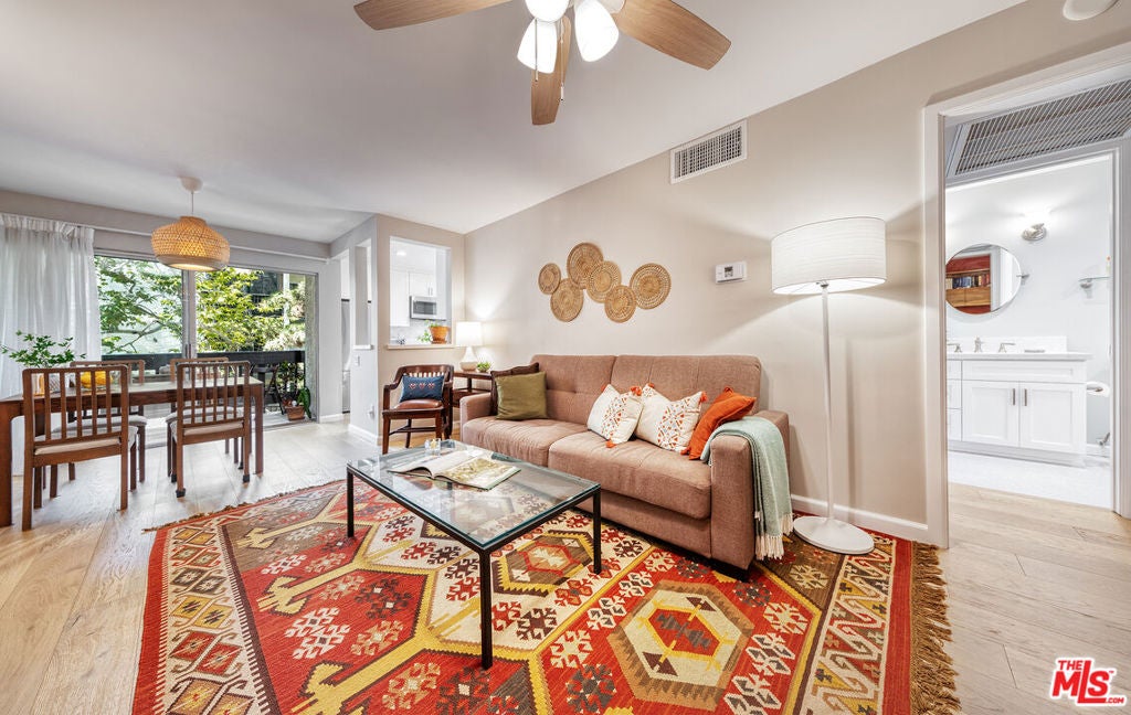 8207 Summertime Lane, Culver City CA 90230