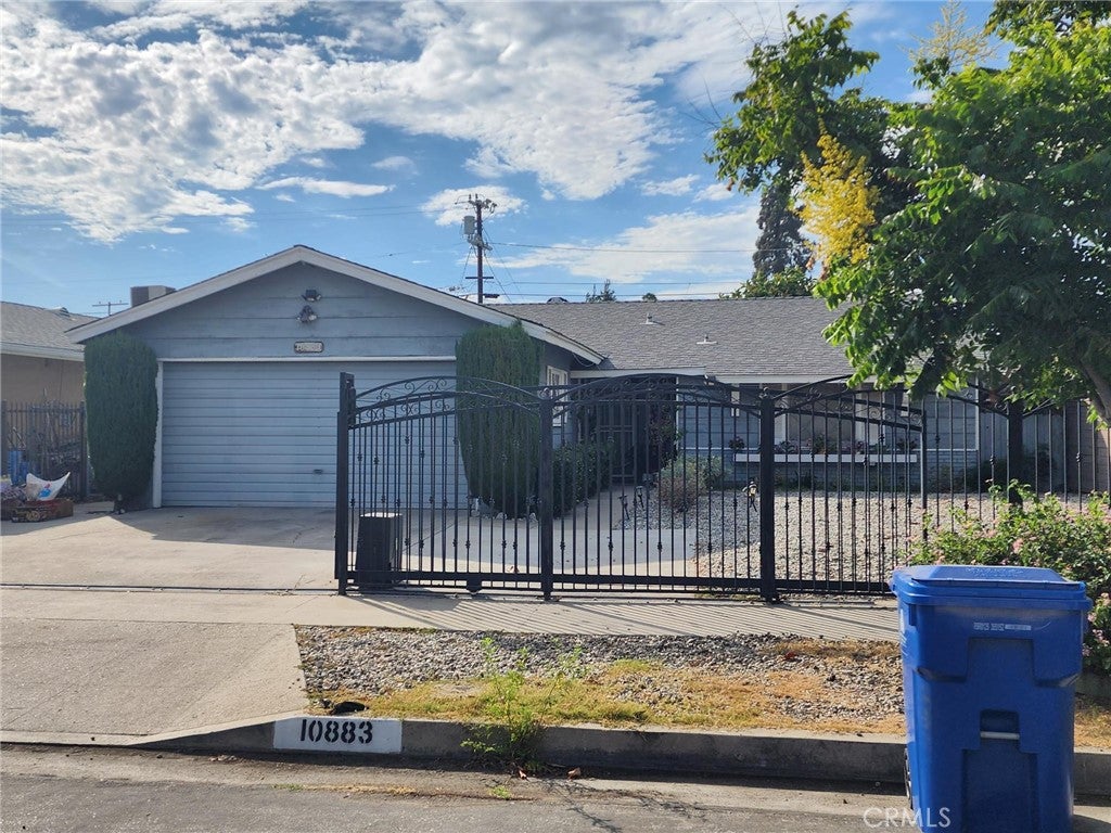 10883 Vinedale ST, Sun Valley CA 91352