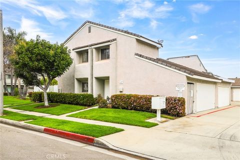 Photo of 18815 Thornwood Circle #CI32, Huntington Beach, CA 92646 (MLS # OC25062822)
