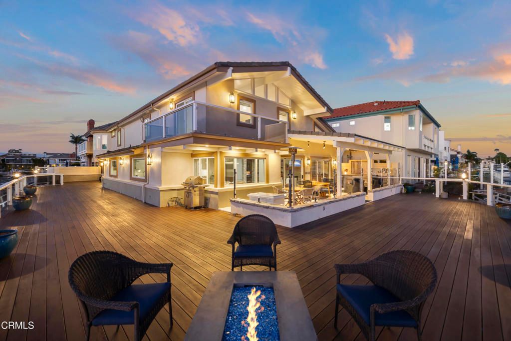 Photo of 2131 Ravoli Drive, Oxnard, CA 93035 (MLS # V1-35446)